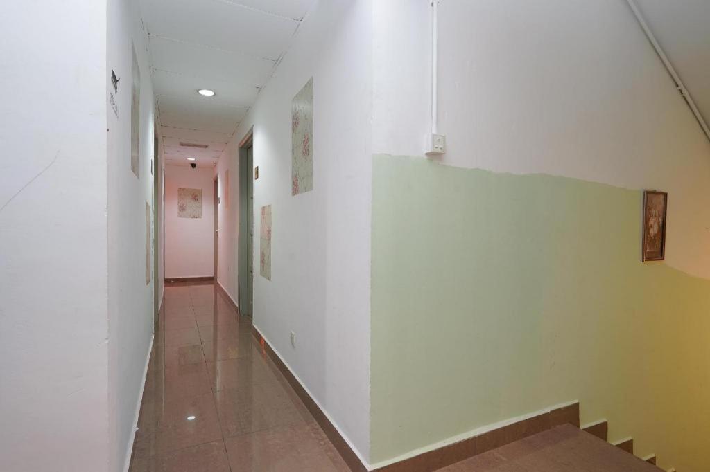 Oyo 90106 Sindbad Hotel Kuala Lumpur Bagian luar foto