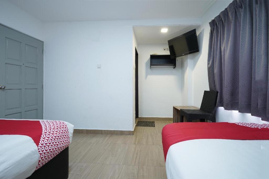 Oyo 90106 Sindbad Hotel Kuala Lumpur Bagian luar foto