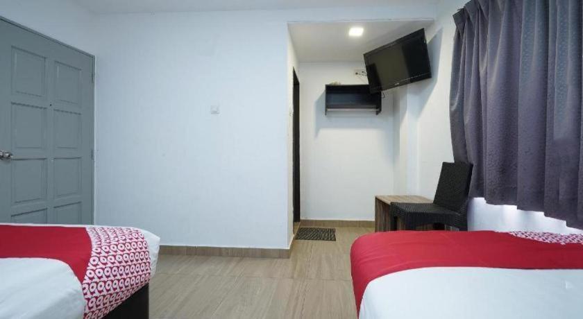 Oyo 90106 Sindbad Hotel Kuala Lumpur Bagian luar foto