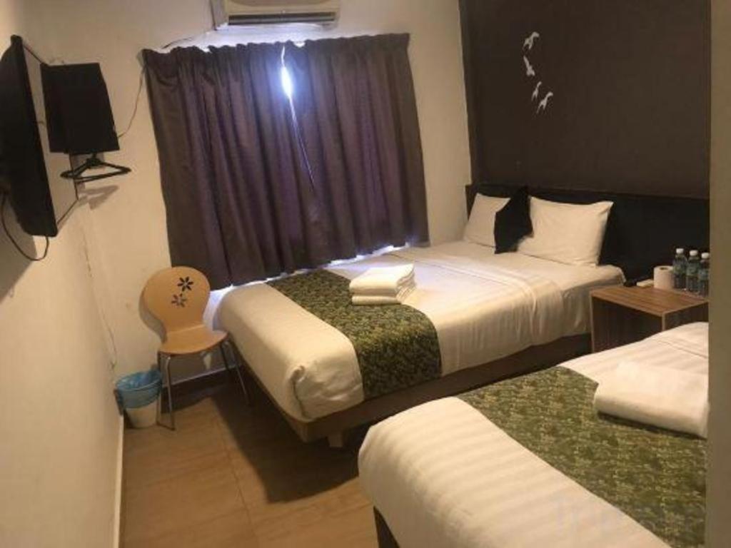 Oyo 90106 Sindbad Hotel Kuala Lumpur Bagian luar foto