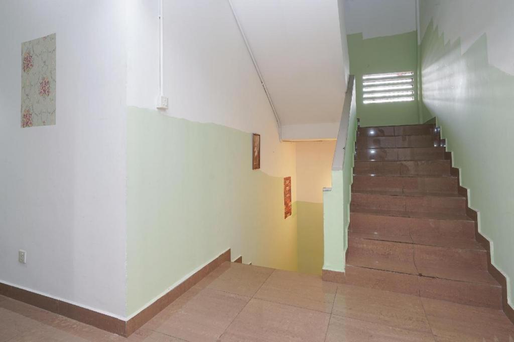 Oyo 90106 Sindbad Hotel Kuala Lumpur Bagian luar foto